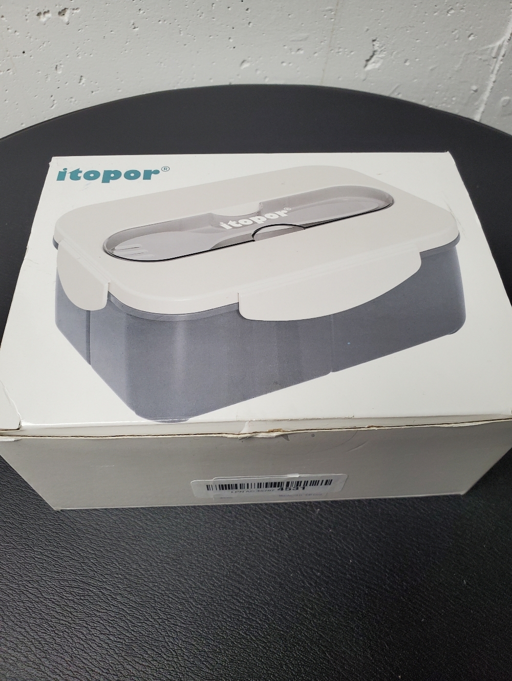 Itopor Food Safe Lunch Box in White and Gray NWT